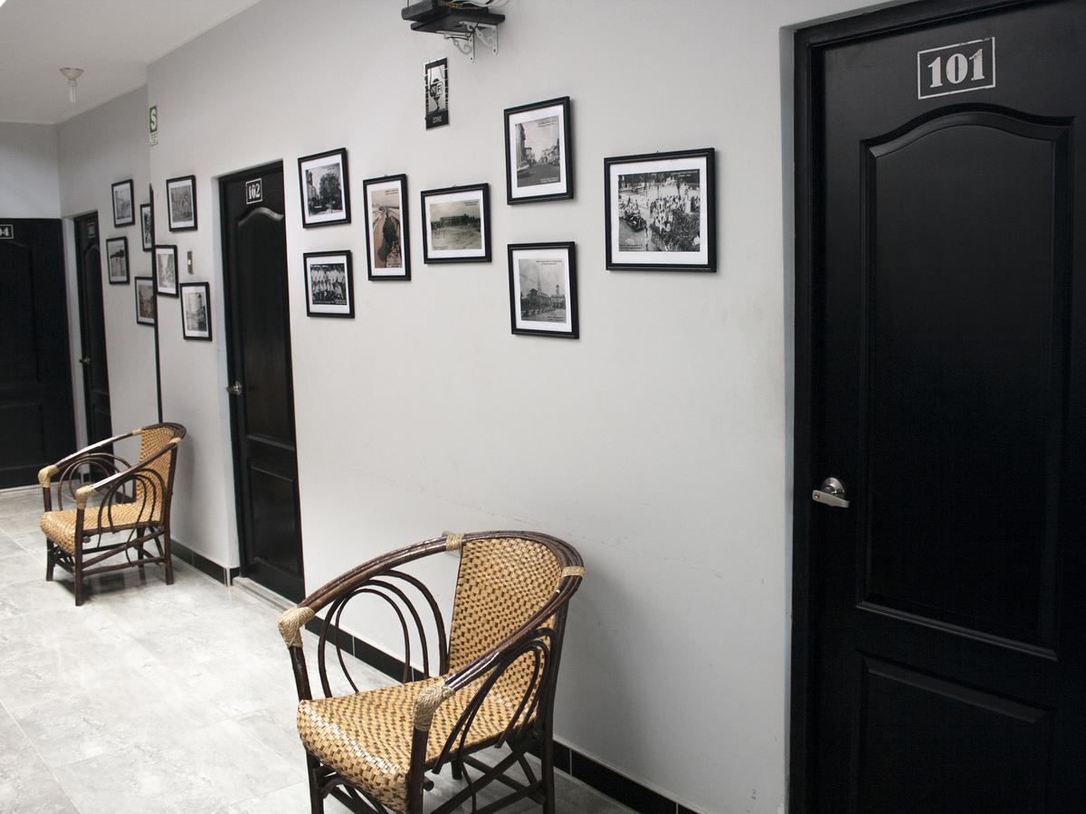Jer`s Hostal Tumbes Exteriör bild